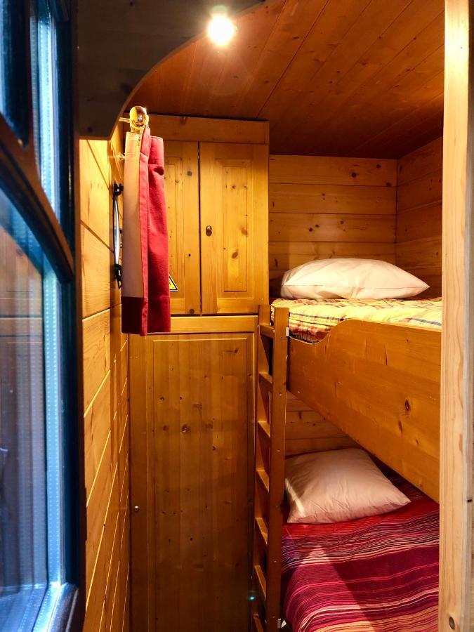Millygite Roulotte - 4 Seasons Chalet-On-Wheels Eksteriør billede